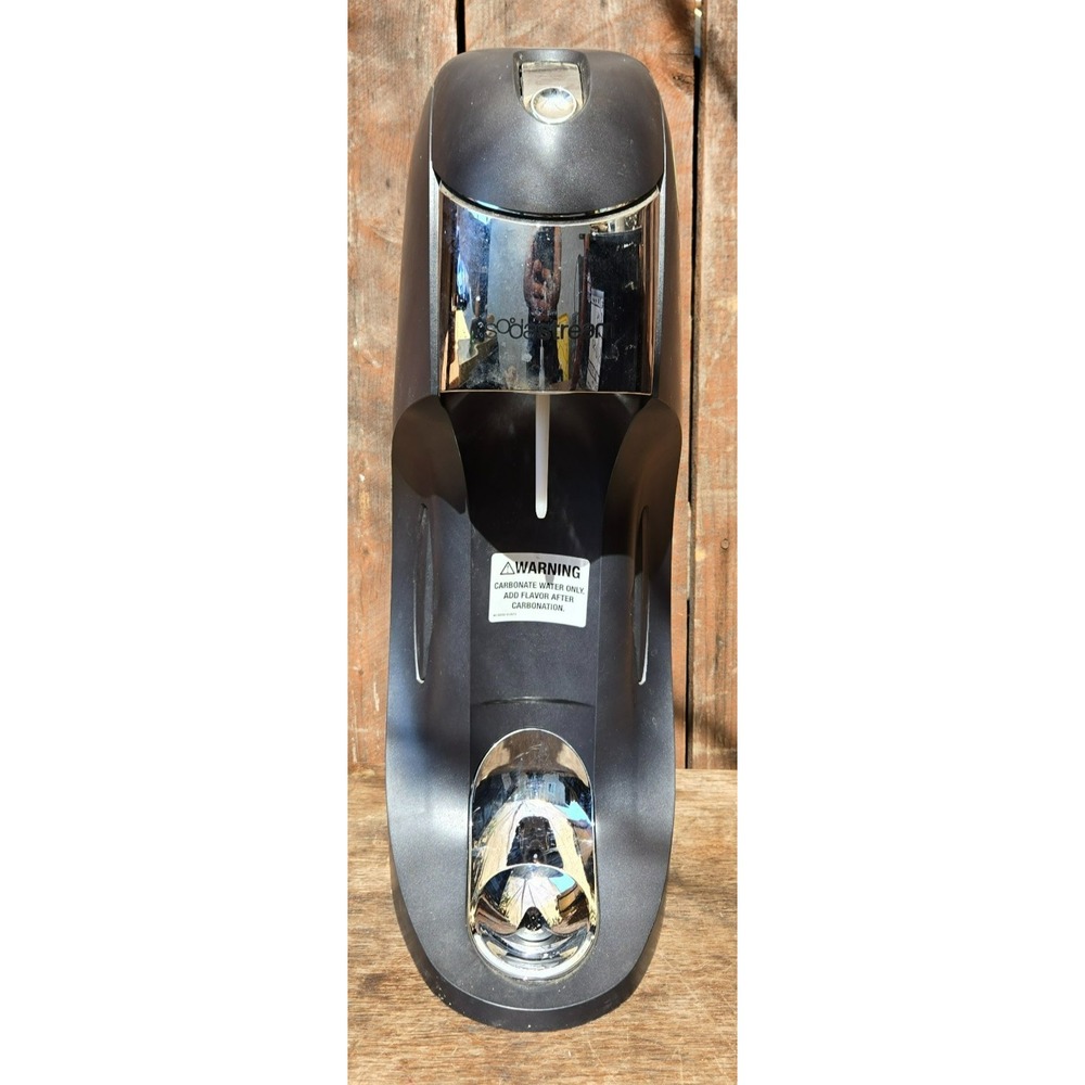 SodaStream DS-5001 Soda Water Maker Gray Silver Soda Stream Fizzi Seltzer Tested
